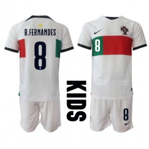 Portugal Bruno Fernandes #8 Udebanesæt Børn VM 2022 Kort ærmer (+ korte bukser)